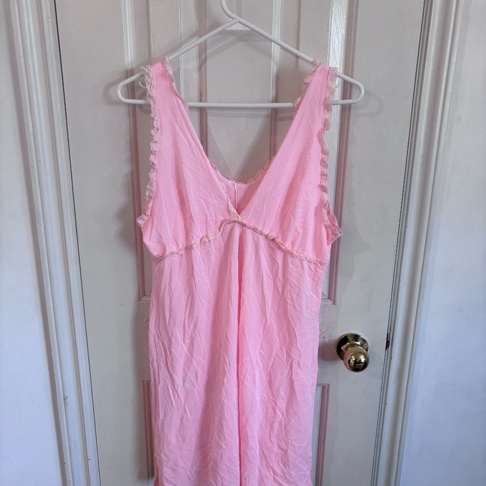 Vintage prettiest pink lingerie 70s